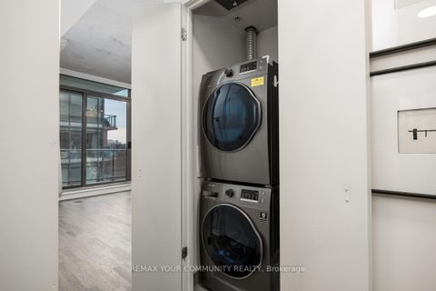 Photo 20 at 703 - 560 King Street W, Waterfront Communities C1, Toronto