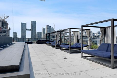 Photo 26 at 703 - 560 King Street W, Waterfront Communities C1, Toronto