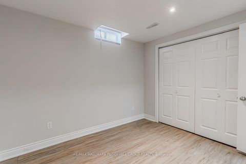 Photo 12 at 79 Girdwood Drive, Holly, Barrie