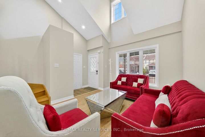 Photo 4 at 63 Irene Crescent, Fletcher's Meadow, Brampton