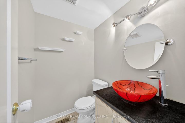 Photo 18 at 63 Irene Crescent, Fletcher's Meadow, Brampton