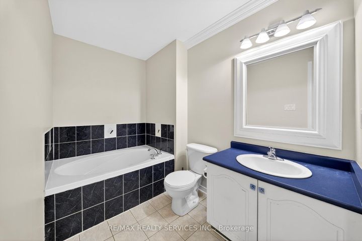 Photo 27 at 63 Irene Crescent, Fletcher's Meadow, Brampton