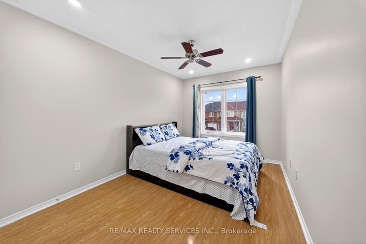 Photo 32 at 63 Irene Crescent, Fletcher's Meadow, Brampton