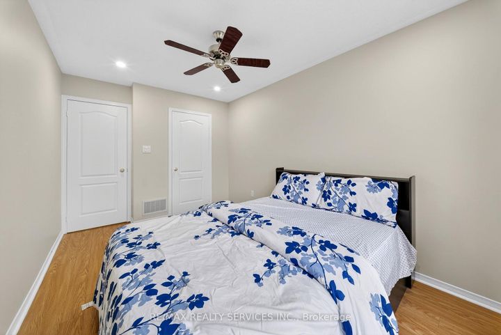 Photo 33 at 63 Irene Crescent, Fletcher's Meadow, Brampton