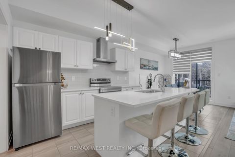 Photo 1 at 118 Blue Forest Crescent, Shore, Barrie