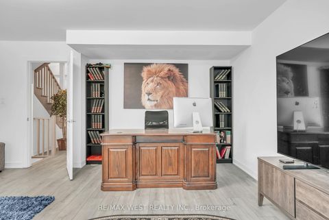 Photo 11 at 118 Blue Forest Crescent, Shore, Barrie