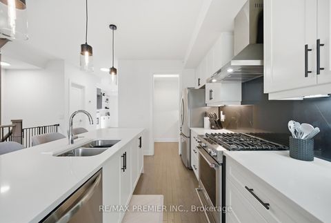 Photo 7 at 229 Vermont Avenue, Summerhill Estates, Newmarket