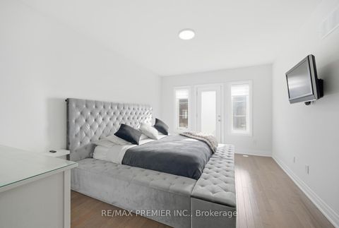 Photo 24 at 229 Vermont Avenue, Summerhill Estates, Newmarket