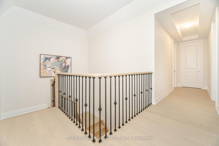 Photo 25 at 30 Ballantyne Boulevard, Vellore Village, Vaughan