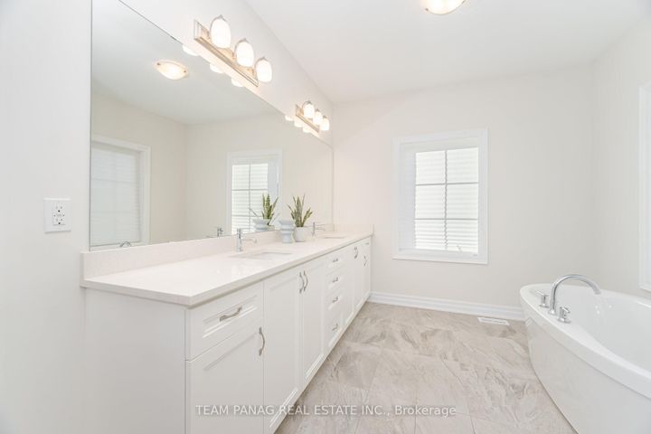 Photo 29 at 30 Ballantyne Boulevard, Vellore Village, Vaughan