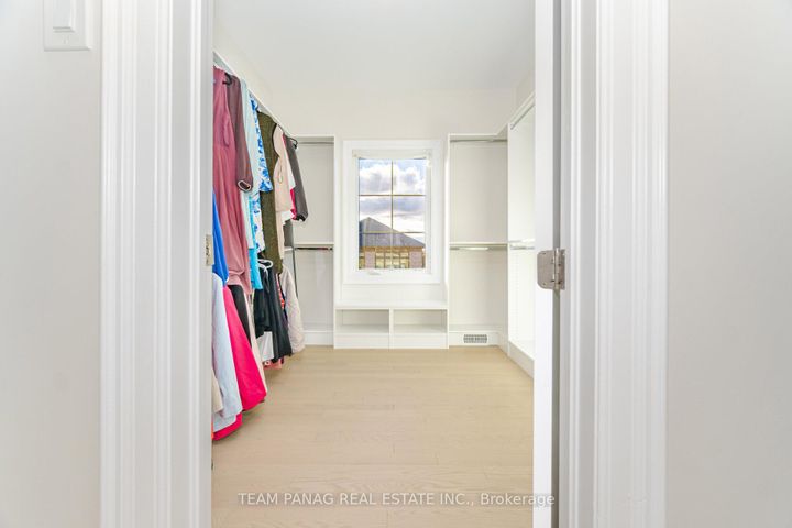 Photo 32 at 30 Ballantyne Boulevard, Vellore Village, Vaughan