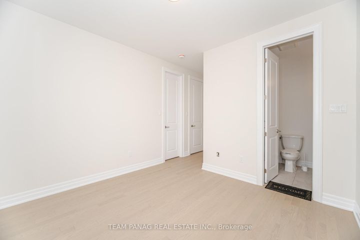 Photo 43 at 30 Ballantyne Boulevard, Vellore Village, Vaughan