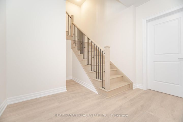 Photo 45 at 30 Ballantyne Boulevard, Vellore Village, Vaughan