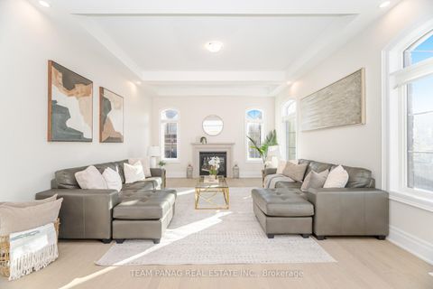 Photo 18 at 30 Ballantyne Boulevard, Vellore Village, Vaughan