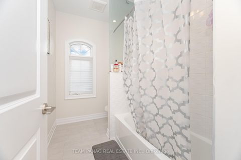 Photo 39 at 30 Ballantyne Boulevard, Vellore Village, Vaughan