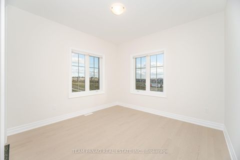 Photo 42 at 30 Ballantyne Boulevard, Vellore Village, Vaughan