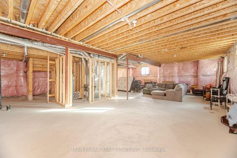 Photo 46 at 30 Ballantyne Boulevard, Vellore Village, Vaughan