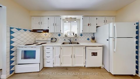 Photo 9 at 1265 Sunnybrae Crescent, Donevan, Oshawa