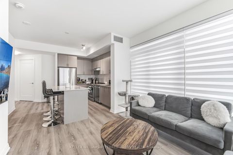 Photo 5 at 1115 - 9000 Jane Street, Maple, Vaughan