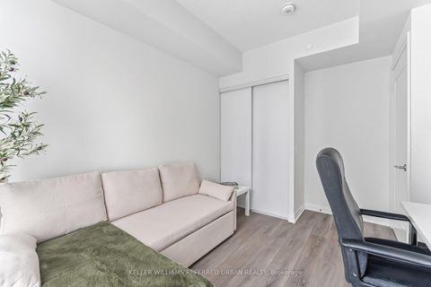 Photo 7 at 1115 - 9000 Jane Street, Maple, Vaughan