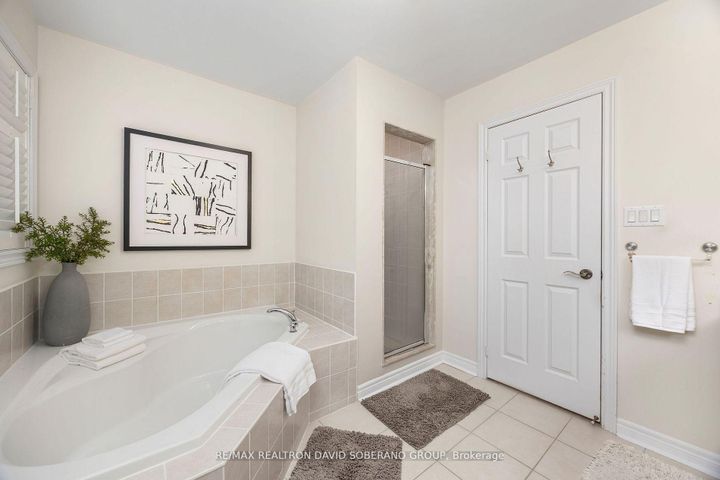 Photo 20 at 26 Chopin Boulevard, Patterson, Vaughan