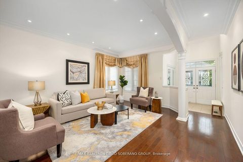 Photo 2 at 26 Chopin Boulevard, Patterson, Vaughan