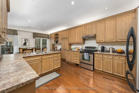 Photo 7 at 26 Chopin Boulevard, Patterson, Vaughan