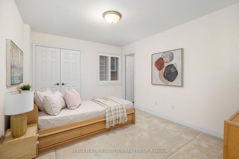 Photo 23 at 26 Chopin Boulevard, Patterson, Vaughan