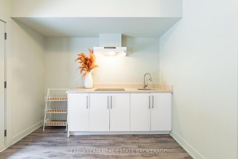 Photo 21 at 52 - 540 Essa Road, Holly, Barrie