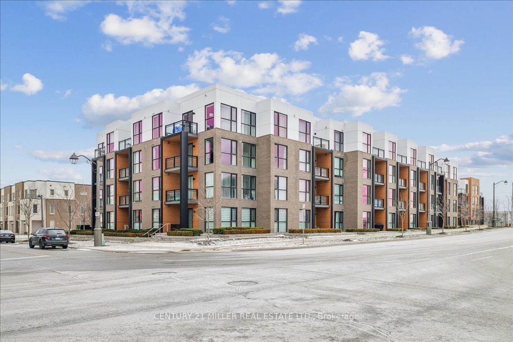 305 - 150 Sabina Drive, GO Glenorchy, Oakville 