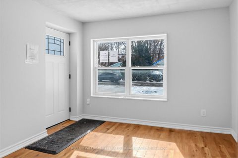 Photo 12 at 208 Bayview Avenue, Keswick South, Georgina