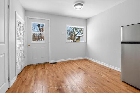 Photo 21 at 208 Bayview Avenue, Keswick South, Georgina