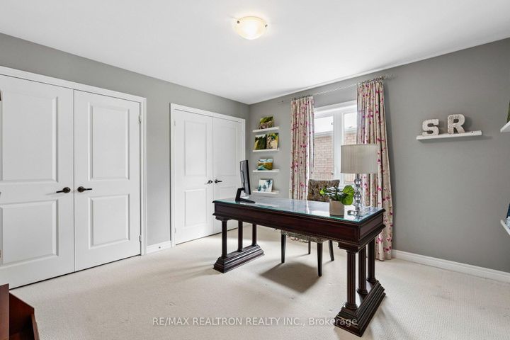 Photo 28 at 22 Wolf Creek Crescent, Patterson, Vaughan