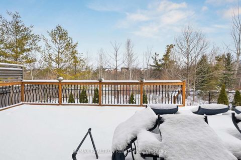 Photo 1 at 22 Wolf Creek Crescent, Patterson, Vaughan