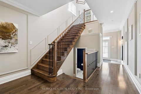 Photo 18 at 22 Wolf Creek Crescent, Patterson, Vaughan