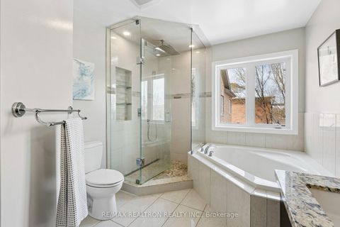 Photo 23 at 22 Wolf Creek Crescent, Patterson, Vaughan