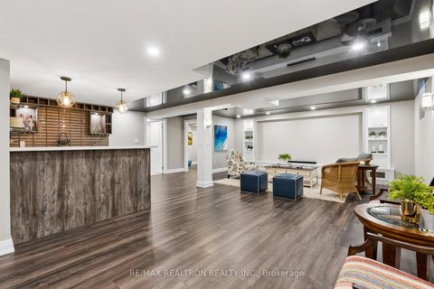 Photo 30 at 22 Wolf Creek Crescent, Patterson, Vaughan