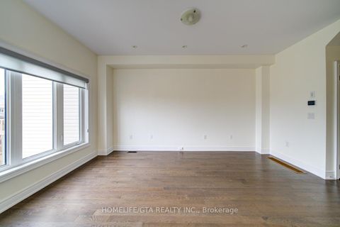 Photo 6 at 282 ATKINSON Street, Stayner, Clearview