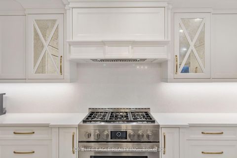 Photo 9 at 26 Whitetail Court, East Woodbridge, Vaughan