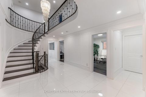 Photo 16 at 26 Whitetail Court, East Woodbridge, Vaughan