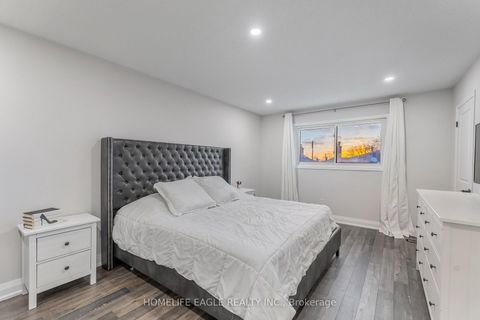 Photo 23 at 26 Whitetail Court, East Woodbridge, Vaughan