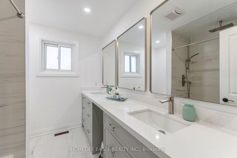 Photo 29 at 26 Whitetail Court, East Woodbridge, Vaughan