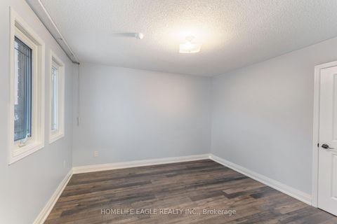 Photo 33 at 26 Whitetail Court, East Woodbridge, Vaughan