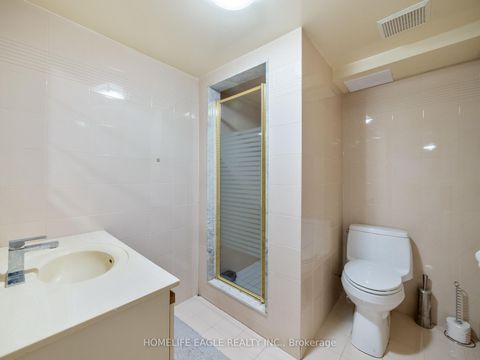 Photo 38 at 26 Whitetail Court, East Woodbridge, Vaughan