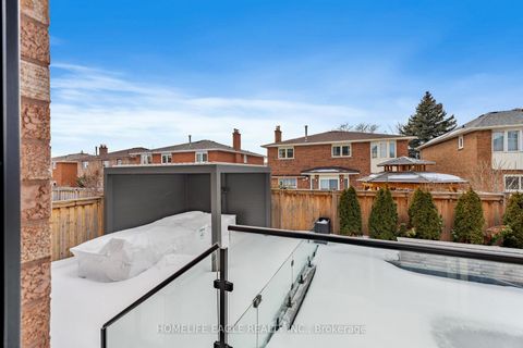 Photo 40 at 26 Whitetail Court, East Woodbridge, Vaughan