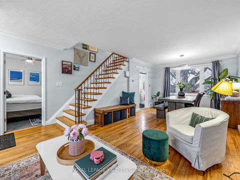 Photo 3 at 92 Tower Drive, Maryvale, Toronto