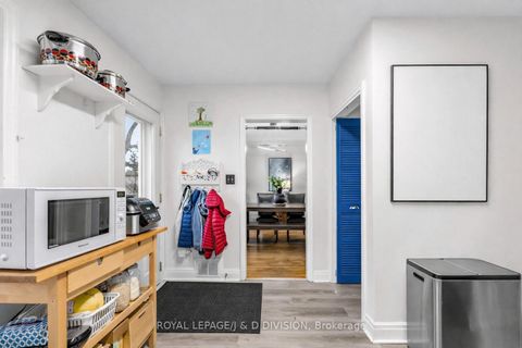 Photo 10 at 92 Tower Drive, Maryvale, Toronto