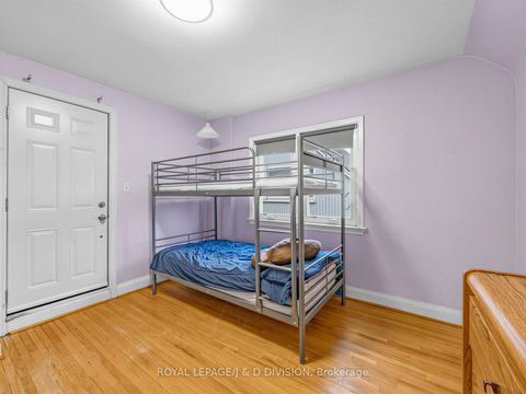 Photo 14 at 92 Tower Drive, Maryvale, Toronto