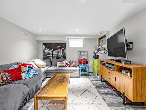 Photo 23 at 92 Tower Drive, Maryvale, Toronto