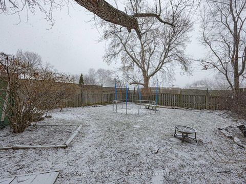 Photo 27 at 92 Tower Drive, Maryvale, Toronto